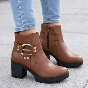 Women's Brown Chunky Heel Combat Ankle Boots Size 6.5 NWT